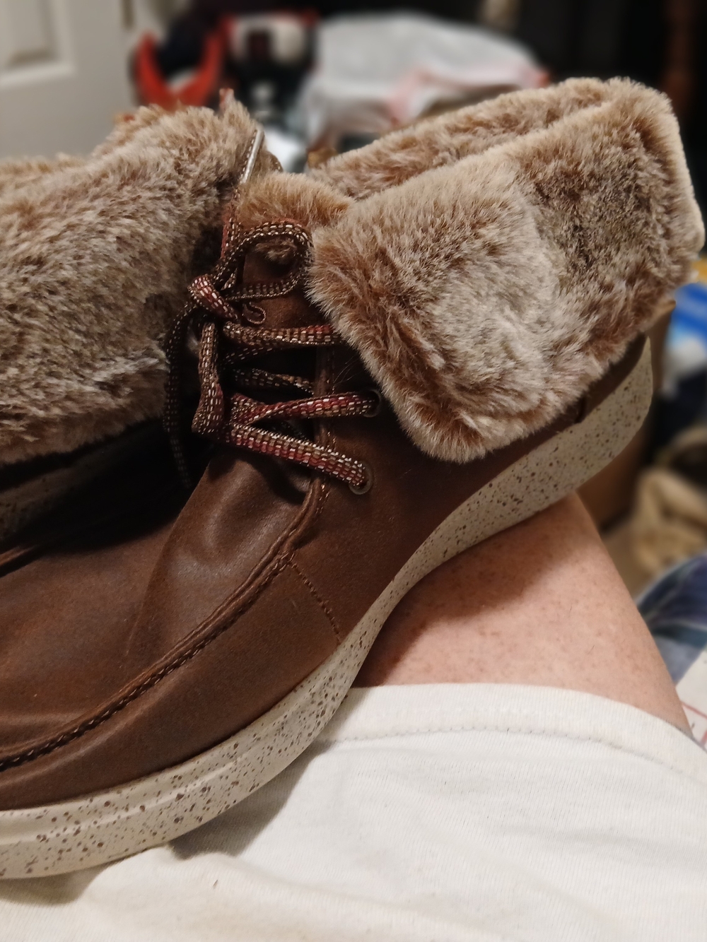 Women’s Faux-Fur Lined Brown Casual Shoes - Picture 2 of 2